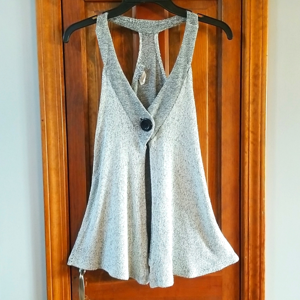 Women's The Buckle/BKE white/black knit sweater tank top in size medium